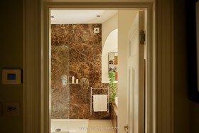 Lovett - Modern home - thumbnail