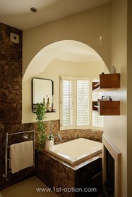 Lovett - Modern home - thumbnail