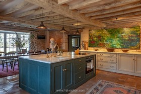 Morton - country house - thumbnail