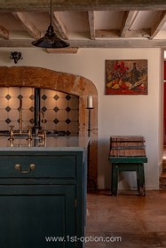 Morton - country house - thumbnail