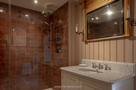 Morton - country house - thumbnail