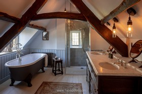 Morton - country house - thumbnail