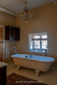 Morton - country house - thumbnail