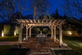 Morton - country house - thumbnail