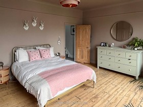 Newington Green - thumbnail