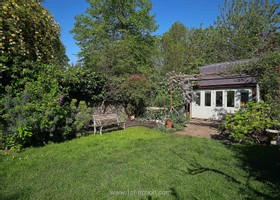 Richmond Road - quirky - thumbnail