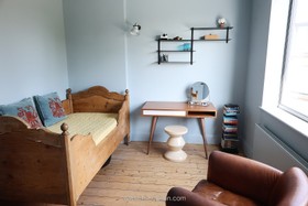 Roma - contemporary modern location house shoot property london luxury midcentury renovation refurbished design concrete wood north london photography studio  - thumbnail