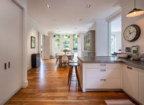 Saltburn - Hampstead location house - thumbnail