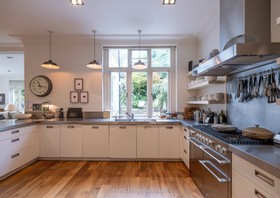 Saltburn - Hampstead location house - thumbnail