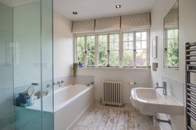 Saltburn - Hampstead location house - thumbnail