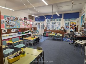 The School - thumbnail