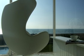 Shoreham Beach - balcony - thumbnail