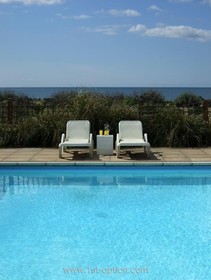 Shoreham Beach - balcony - thumbnail