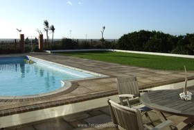 Shoreham Beach - balcony - thumbnail