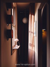 The South Wing - thumbnail