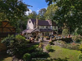Stanmore Manor - thumbnail
