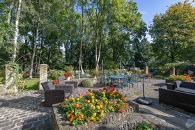 Stanmore Manor - thumbnail