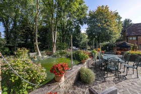 Stanmore Manor - thumbnail