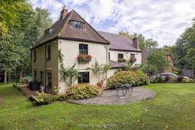 Stanmore Manor - thumbnail