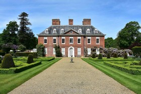 Swan Court - thumbnail