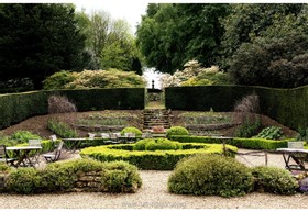 Swan Court - thumbnail