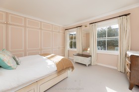 Tarma - pastel pink house family home shoot location filming photography battersea SW London - thumbnail