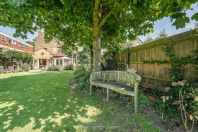 Tring - thumbnail